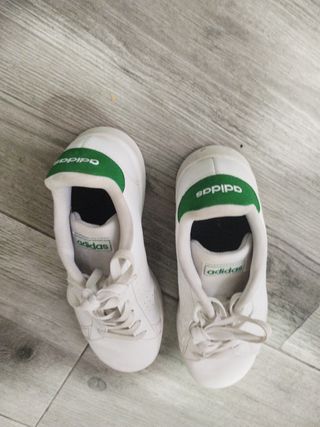Zapatillas Adidas Blancas y Verdes
