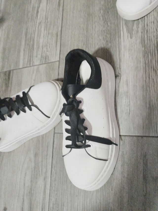 Zapatillas Adidas Blancas y Verdes