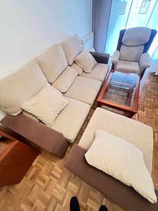 Sofa tres plazas sillón reclinable y mesa elevable