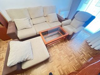 Sofa tres plazas sillón reclinable y mesa elevable