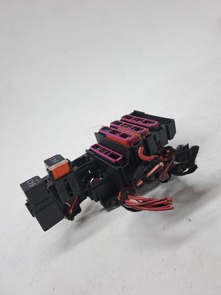 CAJA RELES / FUSIBLES AUDI Q5 (8R)
