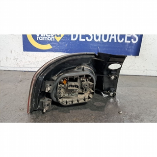 PILOTO TRASERO DERECHO