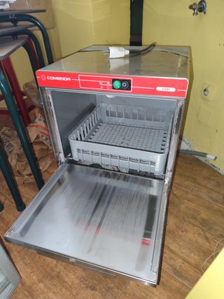 Lavavajillas Profesional Comenda V400