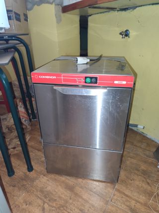 Lavavajillas Profesional Comenda V400