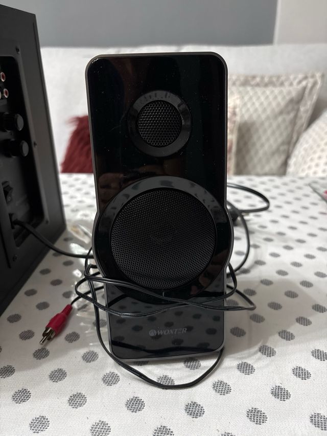 Altavoces Woxter con Subwoofer