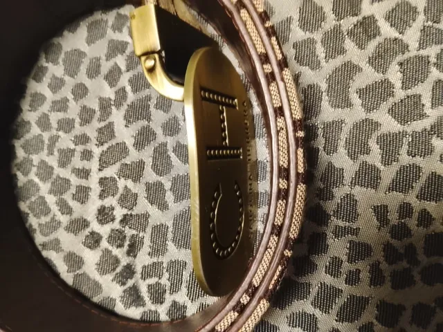 Cinturón Carolina Herrera Dorado original