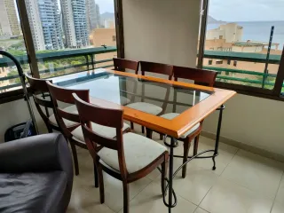 Mesa de comedor madera y cristal