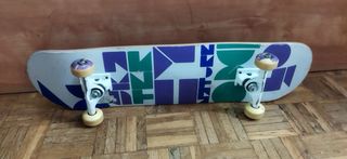Skate / monopatín de marca OXELO