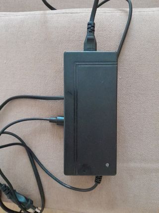 Cargador Patinete Eléctrico
