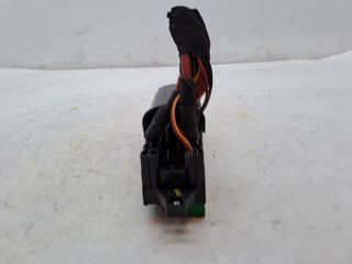 CAJA RELES / FUSIBLES SKODA FABIA
