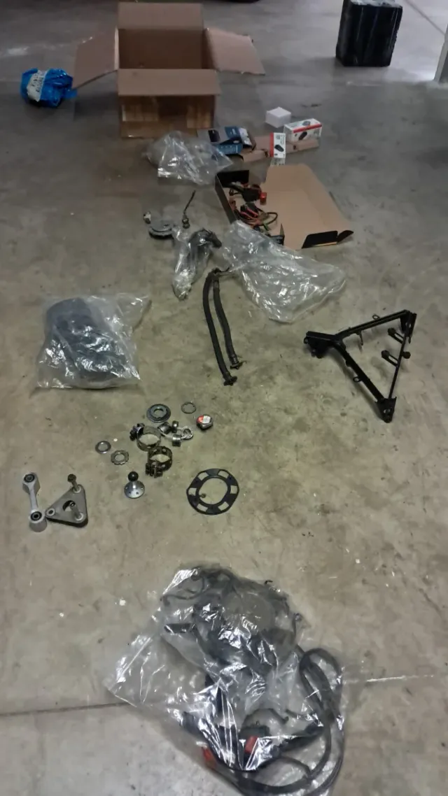 Honda CBR 1100XX Staffa e Leveraggio