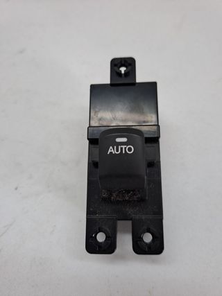 MANDO ELEVALUNAS DELANTERO DERECHO HYUNDAI IX20