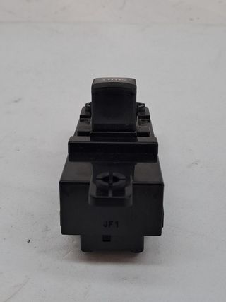 MANDO ELEVALUNAS DELANTERO DERECHO HYUNDAI IX20