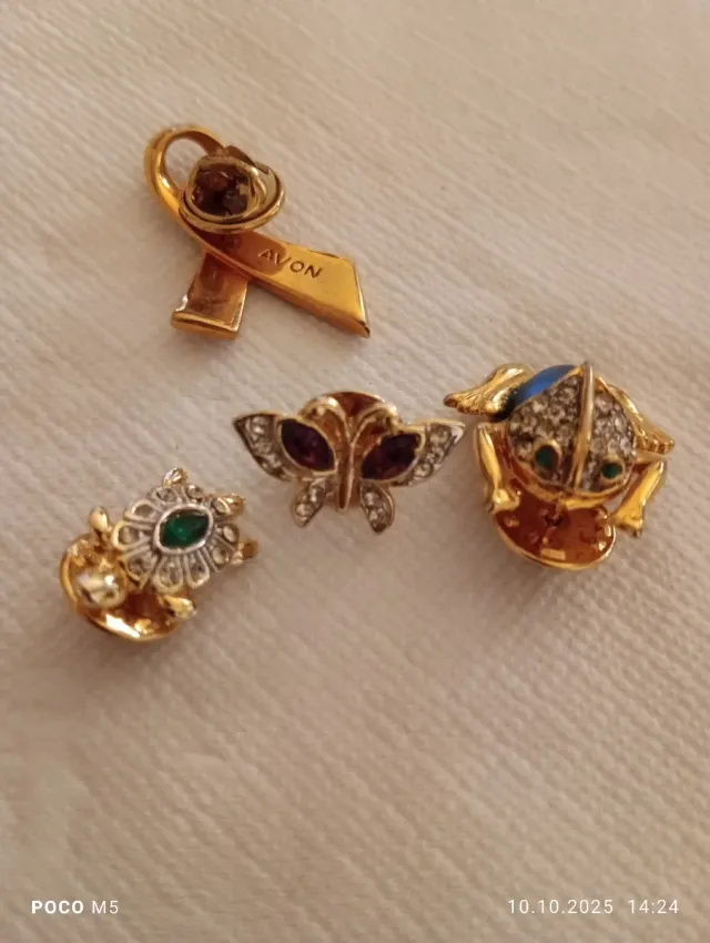 Lote de 4 broches decorativos