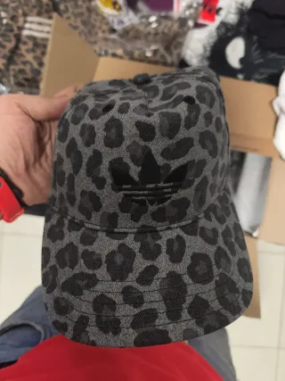 Gorra Adidas Estampado Leopardo Mujer