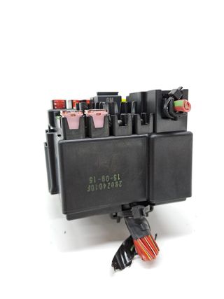 CAJA RELES / FUSIBLES OPEL ADAM (2)