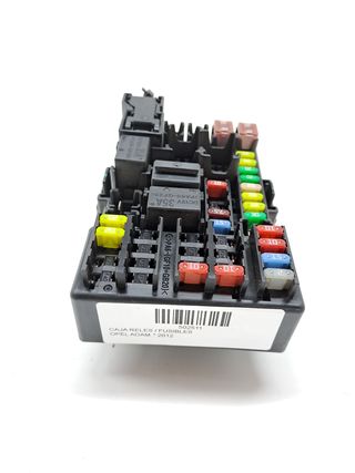 CAJA RELES / FUSIBLES OPEL ADAM (2)