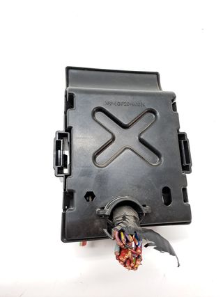 CAJA RELES / FUSIBLES OPEL ADAM (2)