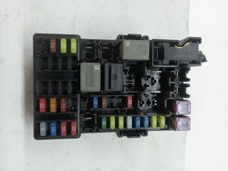 CAJA RELES / FUSIBLES OPEL CORSA E