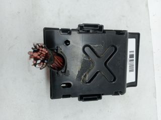 CAJA RELES / FUSIBLES OPEL CORSA E
