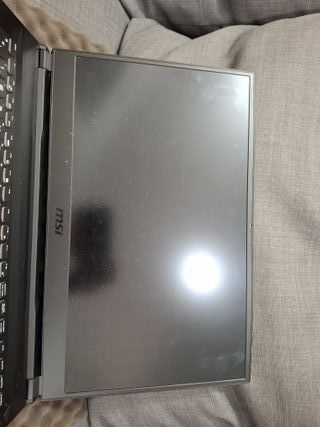 MSI GE75 Raider 8RF i7
