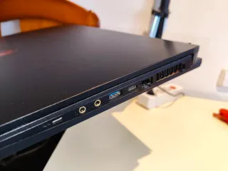 Portátil MSI GF75 Thin 10SER Negro