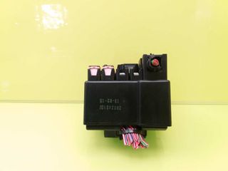 CAJA RELES / FUSIBLES OPEL CORSA E (2)