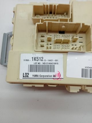 CAJA RELES / FUSIBLES HYUNDAI IX20 (2)