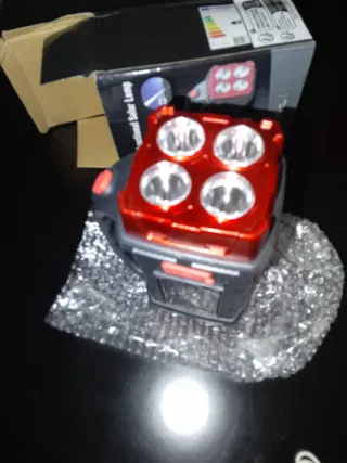 Linterna LED Solar Multifuncional