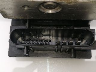 ABS TOYOTA AVENSIS (3)