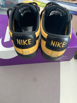 Zapatillas Nike SB Blazer Low Amarillo Negro
