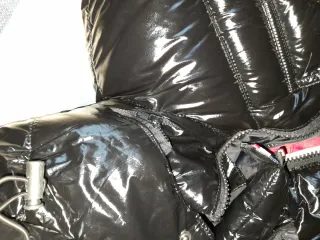 Abrigo Negro Brillante