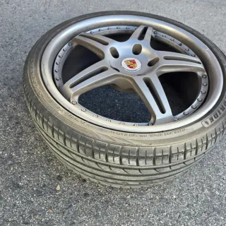 Llantas HRE 19” USA con Neumáticos Porsche