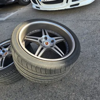 Llantas HRE 19” USA con Neumáticos Porsche