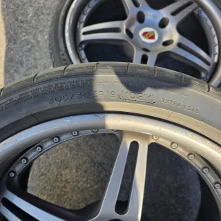 Llantas HRE 19” USA con Neumáticos Porsche