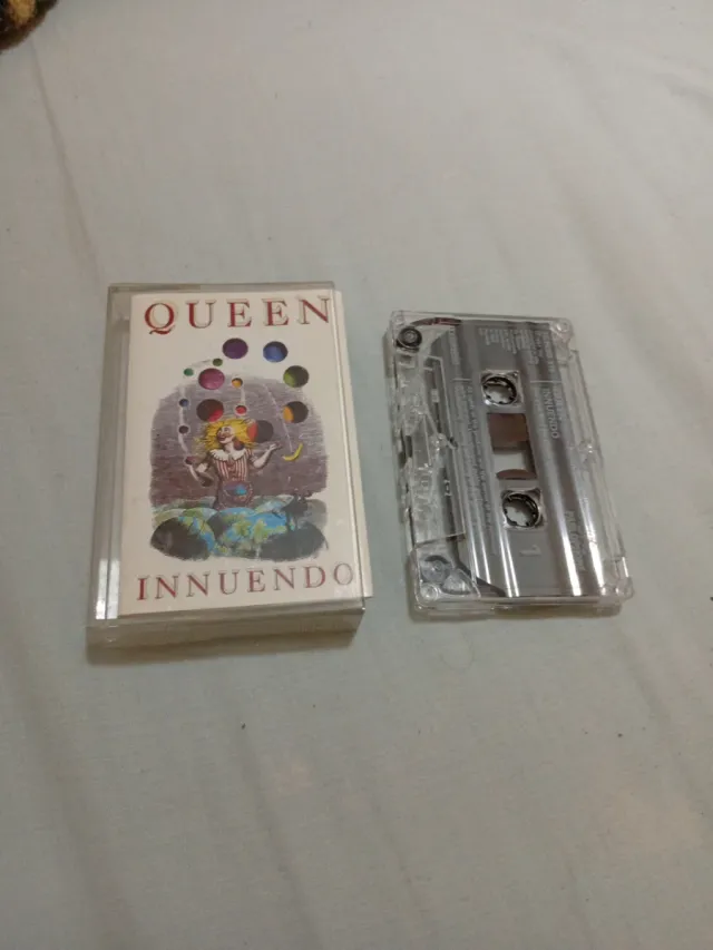 Queen - Innuendo Cassette
