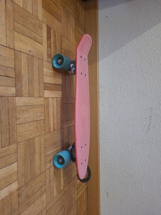 Skate rojizo para niños que quieran se r skaters