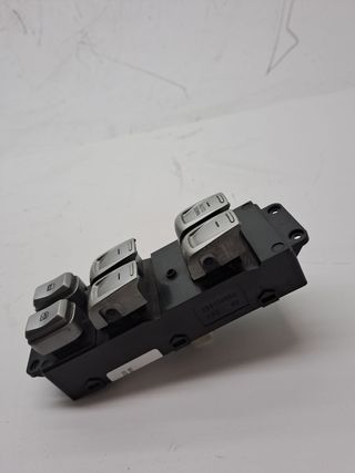 MANDO ELEVALUNAS DELANTERO IZQUIERDO SSANGYONG TIVOLI