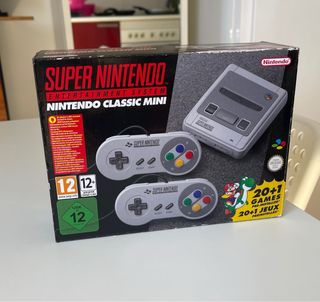 Super Nintendo Classic Mini + 2 Mandos