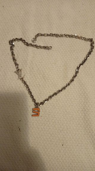 Collar Louis Vuitton de plata de ley