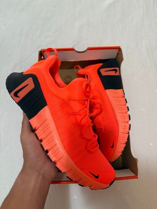 Nike Free Metcon 45.5 Negro/Naranja
