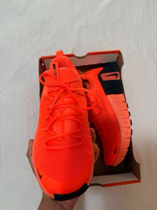 Nike Free Metcon 45.5 Negro/Naranja