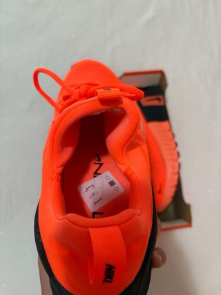 Nike Free Metcon 45.5 Negro/Naranja