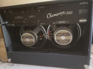 Amplificador Fender Champion 100