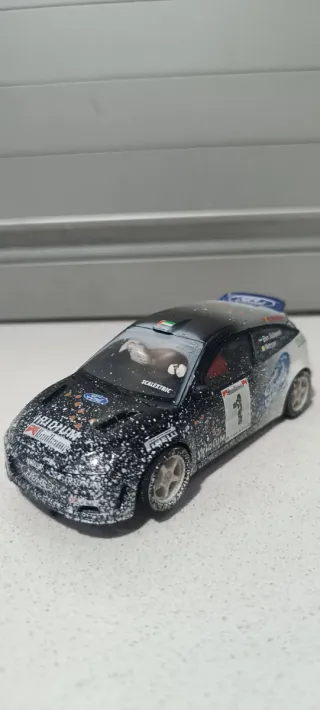 Coche Scalextric Ford Focus WRC Nieve