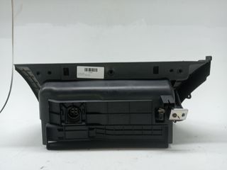 GUANTERA KIA CEED (5)