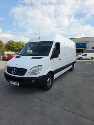 Mercedes-Benz Sprinter 2013