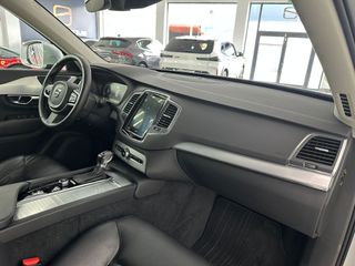 VOLVO XC90 2.0 D4 MOMENTUM 190CV AUTO. 8 VEL. 7 PL