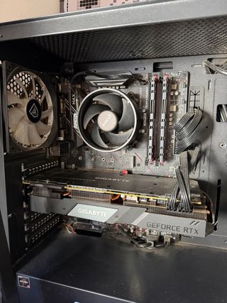 PC Gaming Ryzen 5 / RTX 2070 Windforce