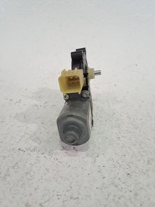 MOTOR ELEVALUNAS DELANTERO DERECHO FORD MONDEO TURN.